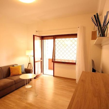 Ferienwohnung Cozy Coastal Gateway Lido di Ostia Exterior foto