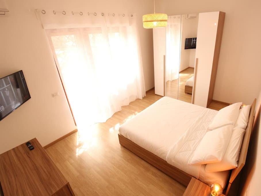 Ferienwohnung Cozy Coastal Gateway Lido di Ostia Exterior foto