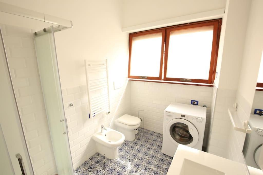 Ferienwohnung Cozy Coastal Gateway Lido di Ostia Exterior foto