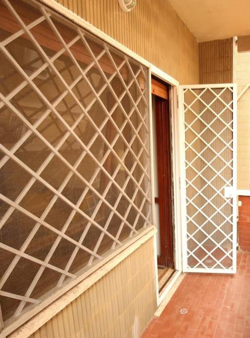 Ferienwohnung Cozy Coastal Gateway Lido di Ostia Exterior foto